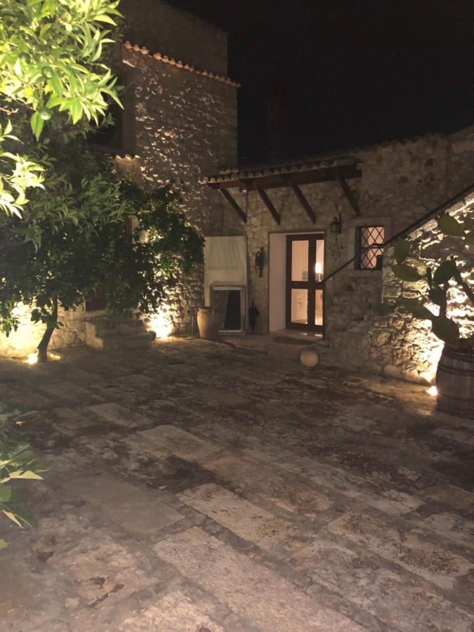 Masseria Barone Gambadoro Monte SantʼAngelo Eksteriør bilde