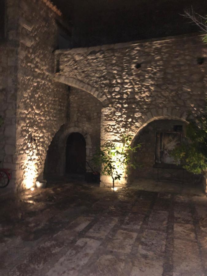 Masseria Barone Gambadoro Monte SantʼAngelo Eksteriør bilde