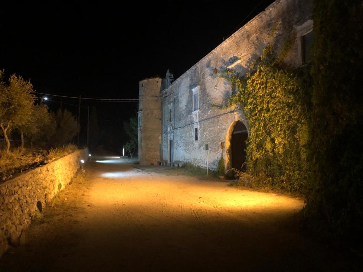 Masseria Barone Gambadoro Monte SantʼAngelo Eksteriør bilde