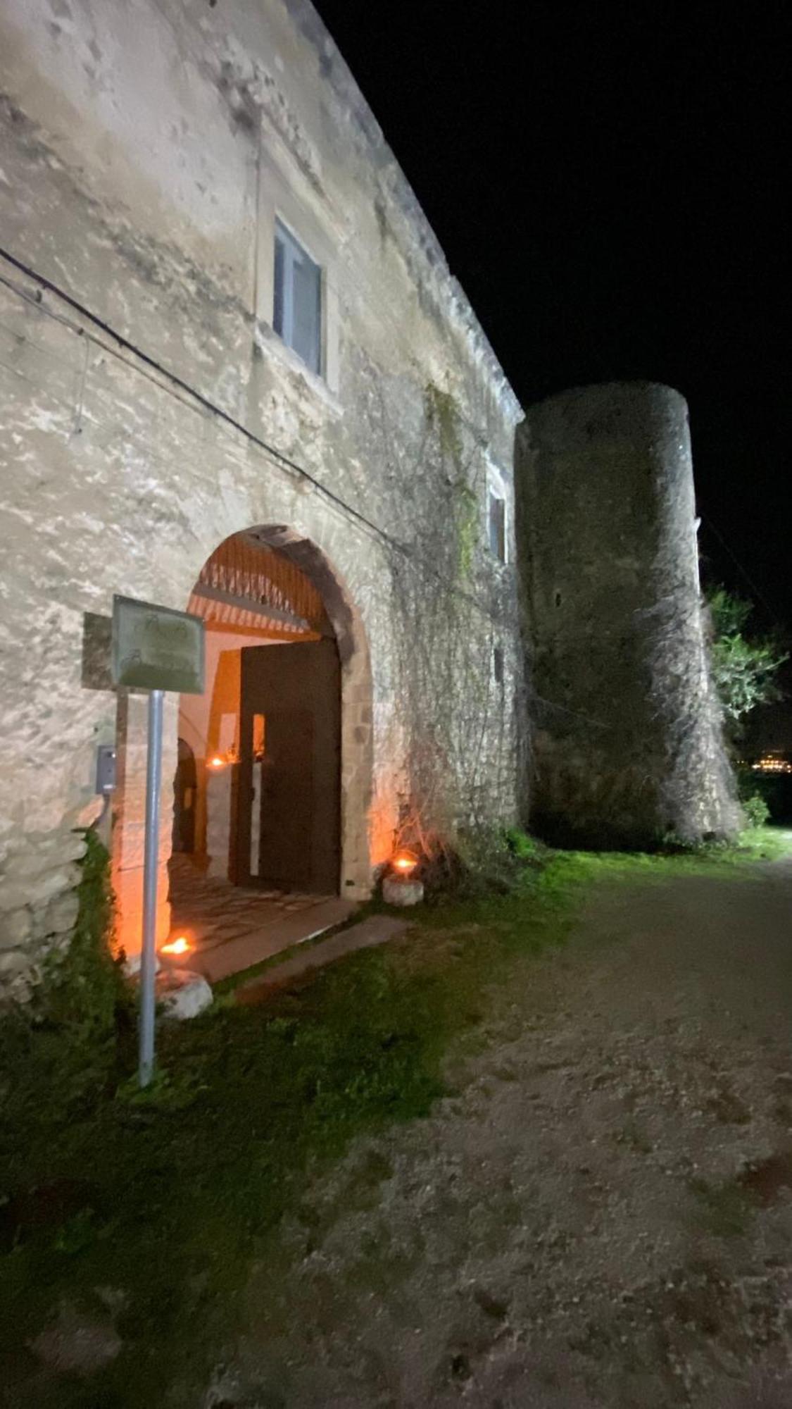 Masseria Barone Gambadoro Monte SantʼAngelo Eksteriør bilde